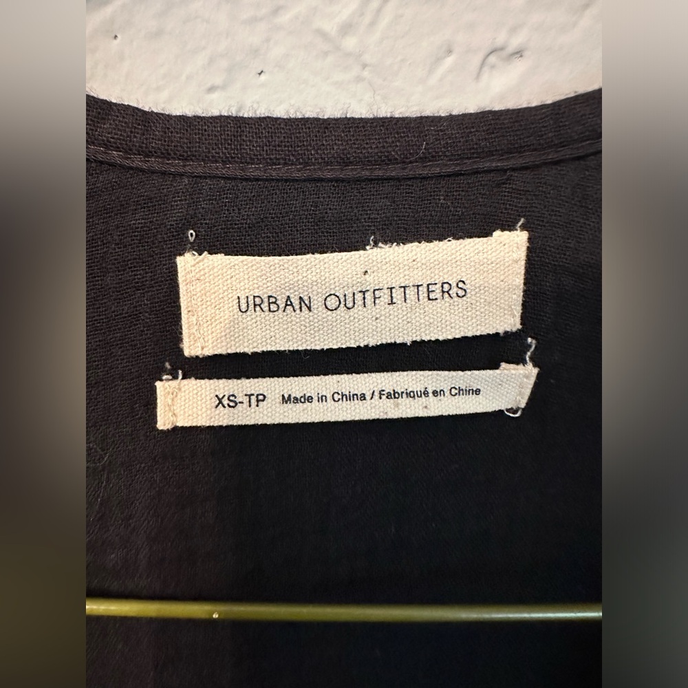 10. Urban Outfitters Gray Cropped Sailor Collar Blouse - Picture 3 of 4